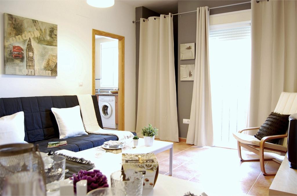 Apartamentos Beslow ลาอันตียา ภายนอก รูปภาพ